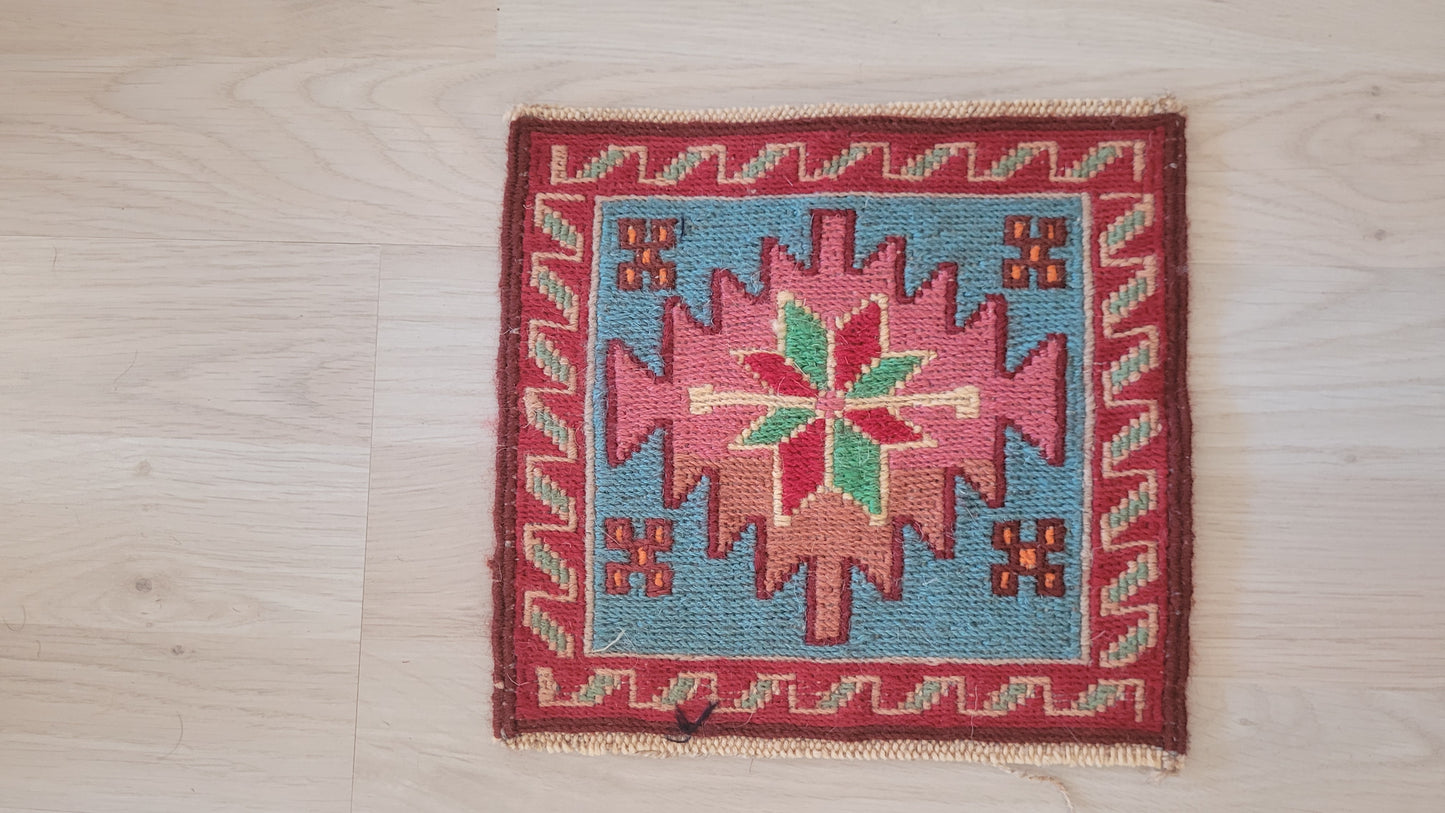 alfombras bajo plato